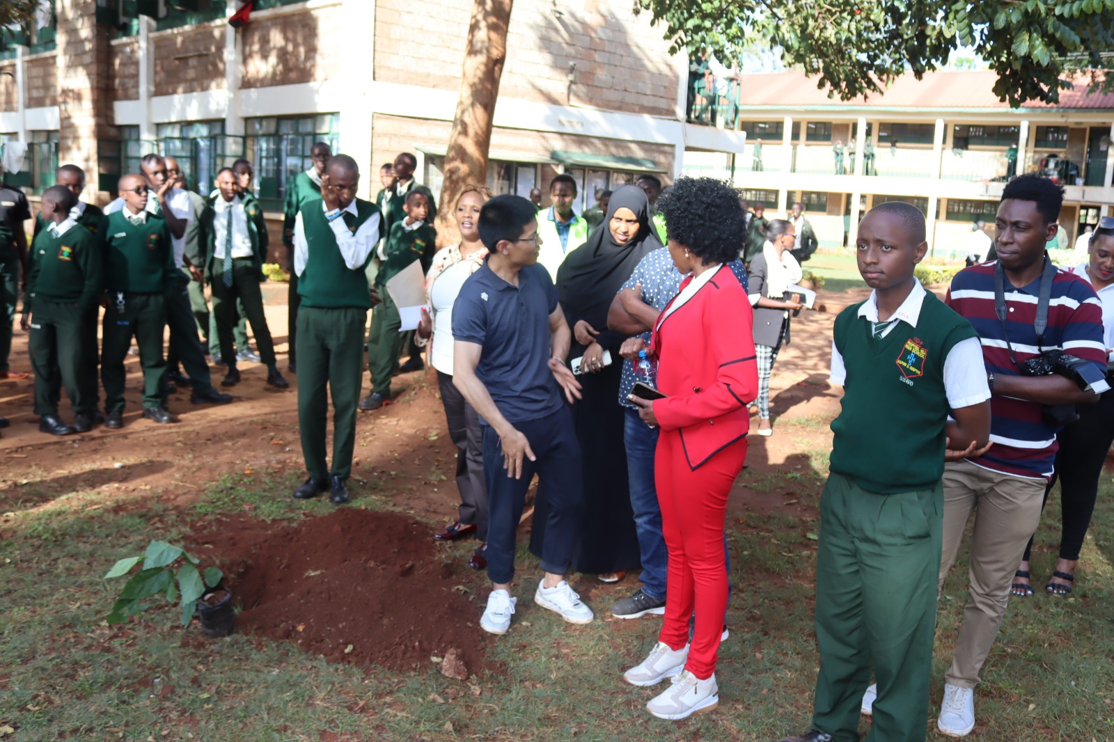 Tree planting at Hospital Hill High School